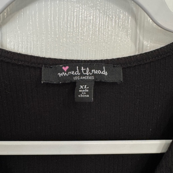 Drawstring V-Neck Black Ribbed Crop Top - Picture 3 of 3